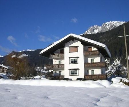 Ferienwohnungen/Holiday Apartments Lederer Reisach Exteriér fotografie